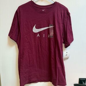 NWT Nike Men's Burgundy T-Shirt